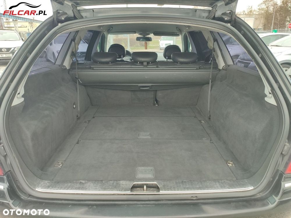 Mercedes-Benz Klasa E - 24