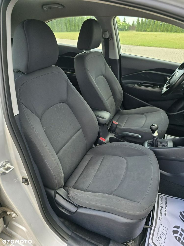 Kia Rio - 24