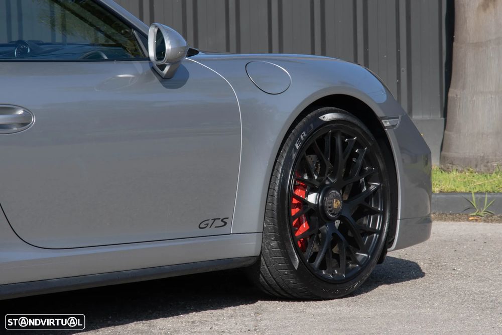 Porsche 911 (991) Carrera 4 GTS PDK - 13