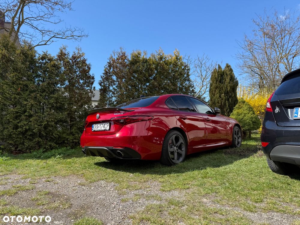 Alfa Romeo Giulia 2.0 Turbo 16V AT8-Q4 Veloce Ti - 16