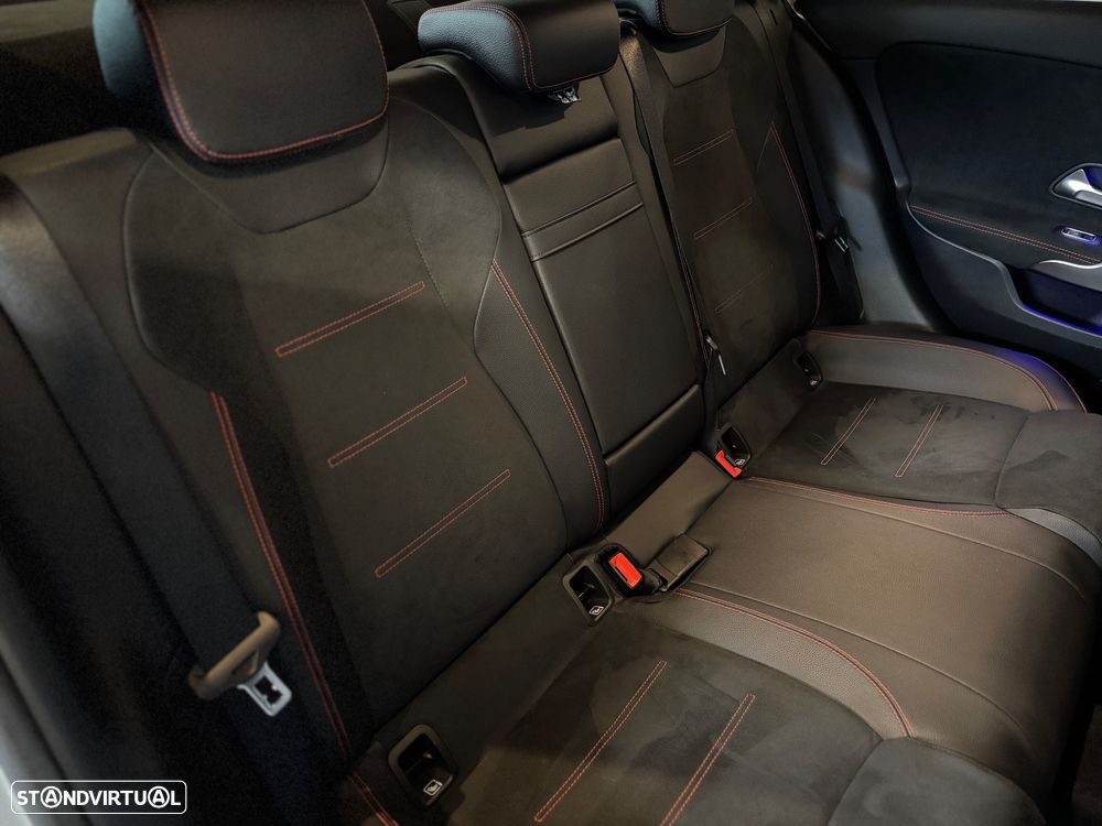 Mercedes-Benz A 180 Limousine d AMG Line Aut. - 33
