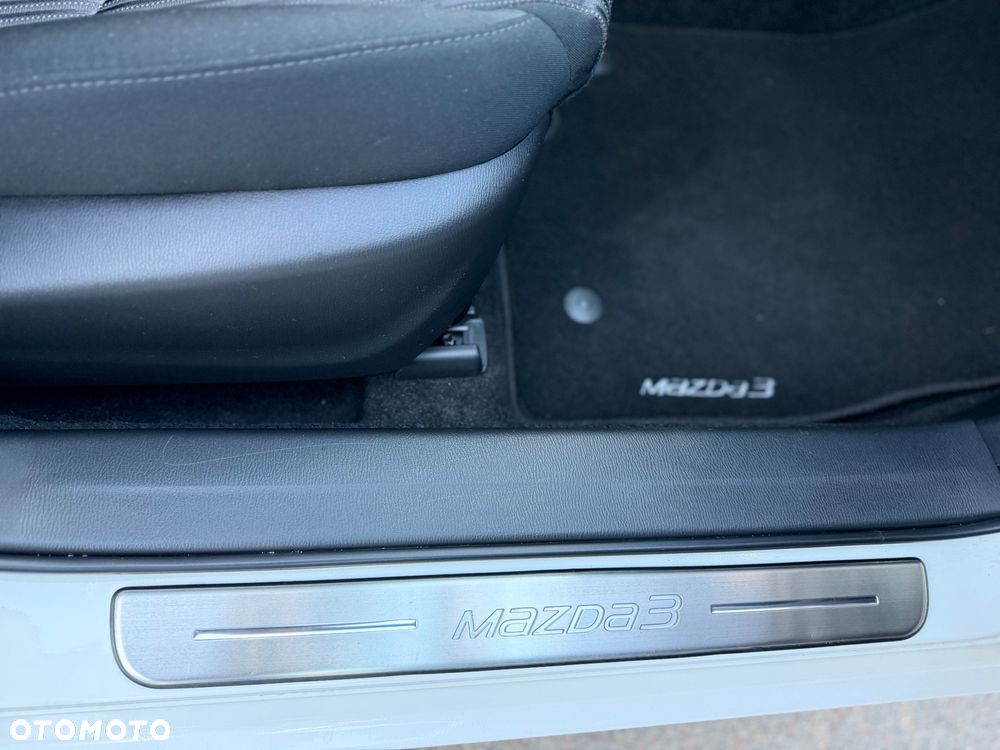 Mazda 3 2.0 Skyenergy i-Eloop - 22