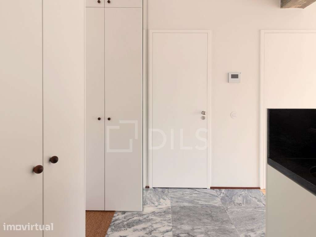 Apartamento T1 em renovado empreendimento na Baixa do Porto - Grande imagem: 2/46