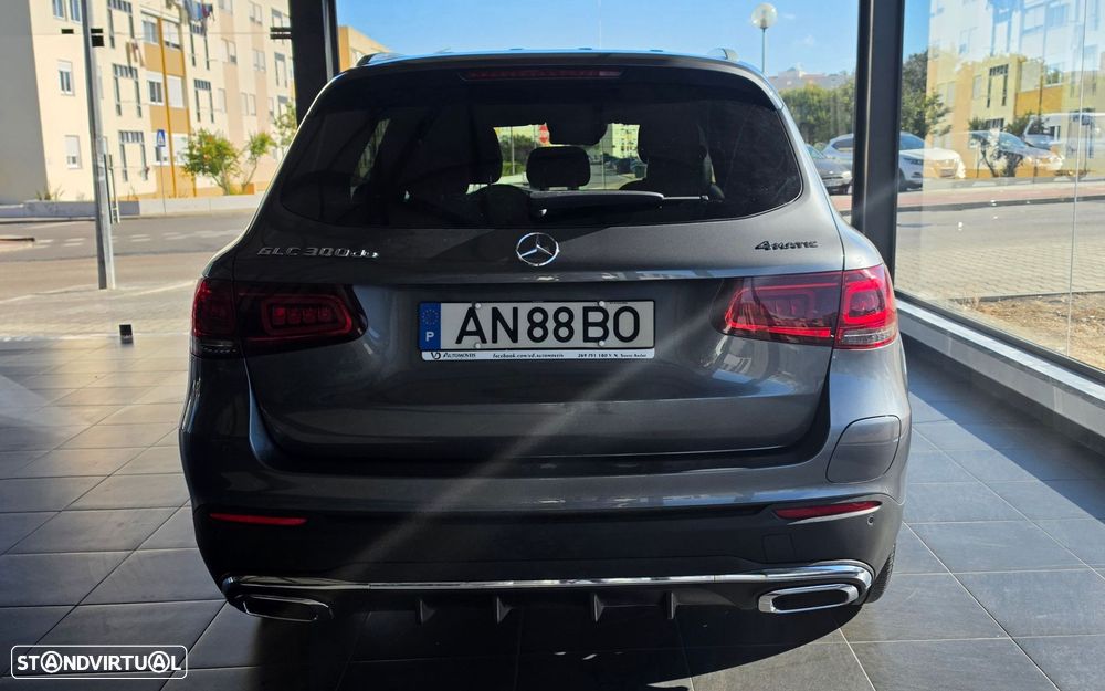 Mercedes-Benz GLC 300 - 11