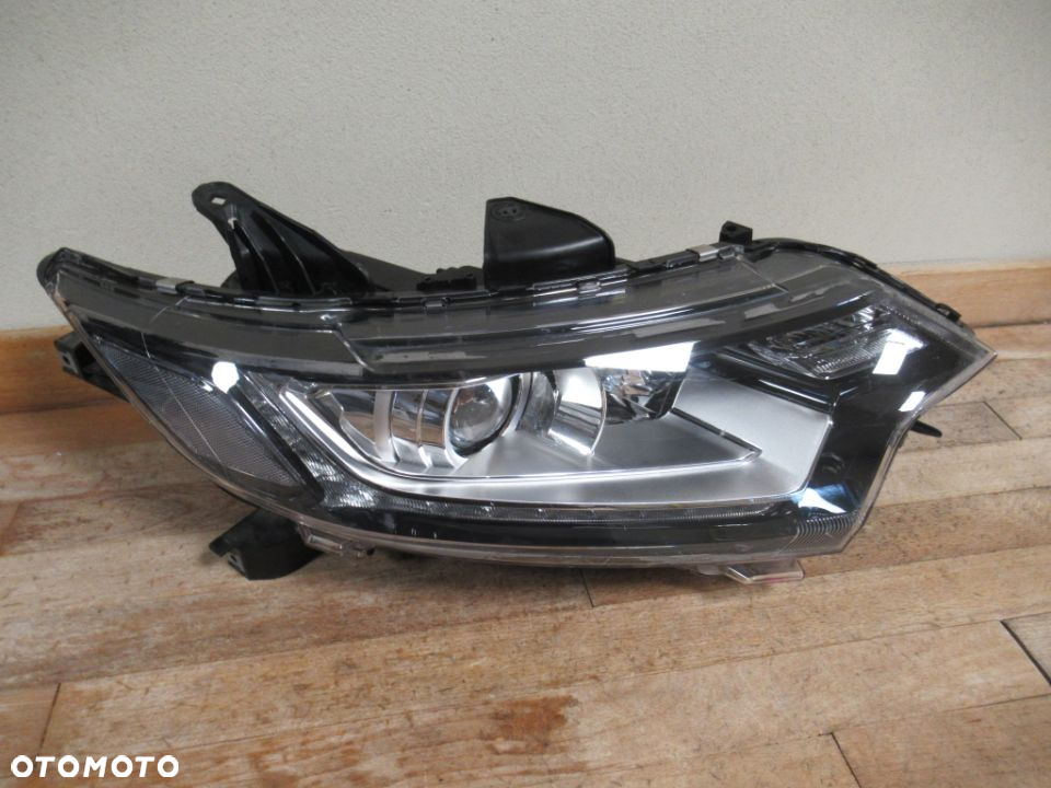 LAMPA PRZEDNIA PRZÓD PRAWA MITSUBISHI OUTLANDER III LIFT 2015- - 9