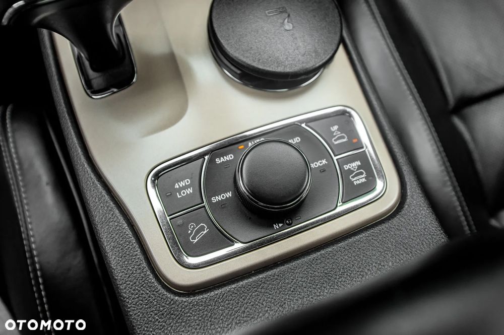 Jeep Grand Cherokee 3.0 CRD Overland - 35
