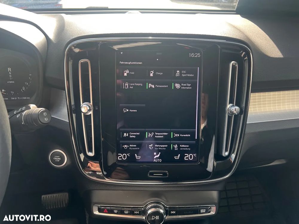 Volvo XC 40 Recharge T4 Twin Engine AT7 Inscription Expression - 9