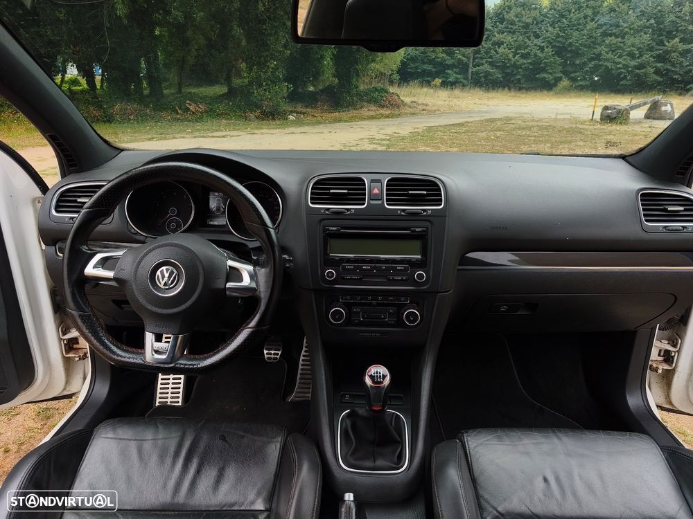 VW Golf 2.0 TSi GTI - 32