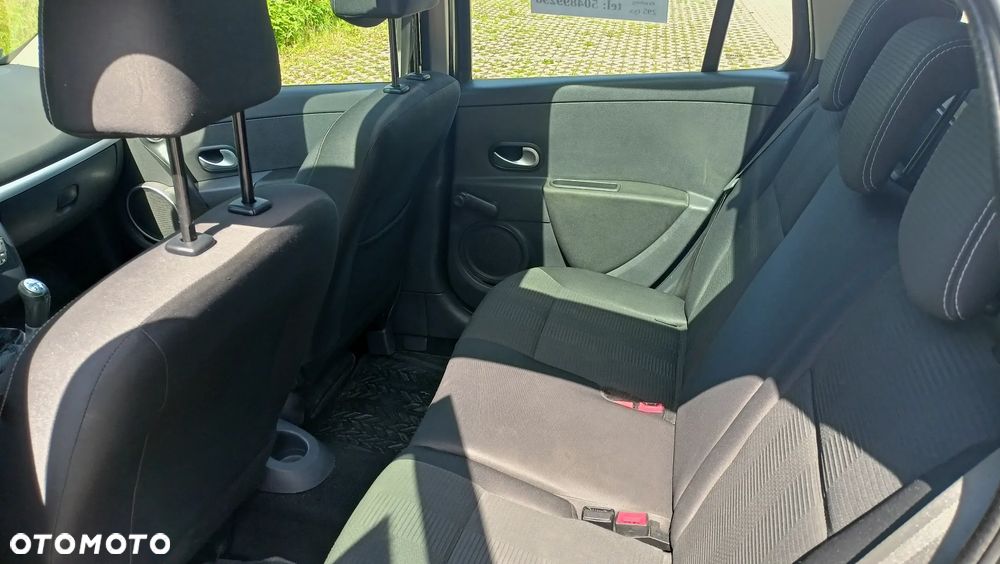 Renault Clio - 13