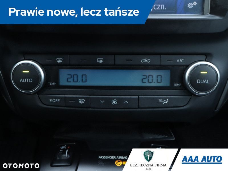 Toyota Avensis - 24