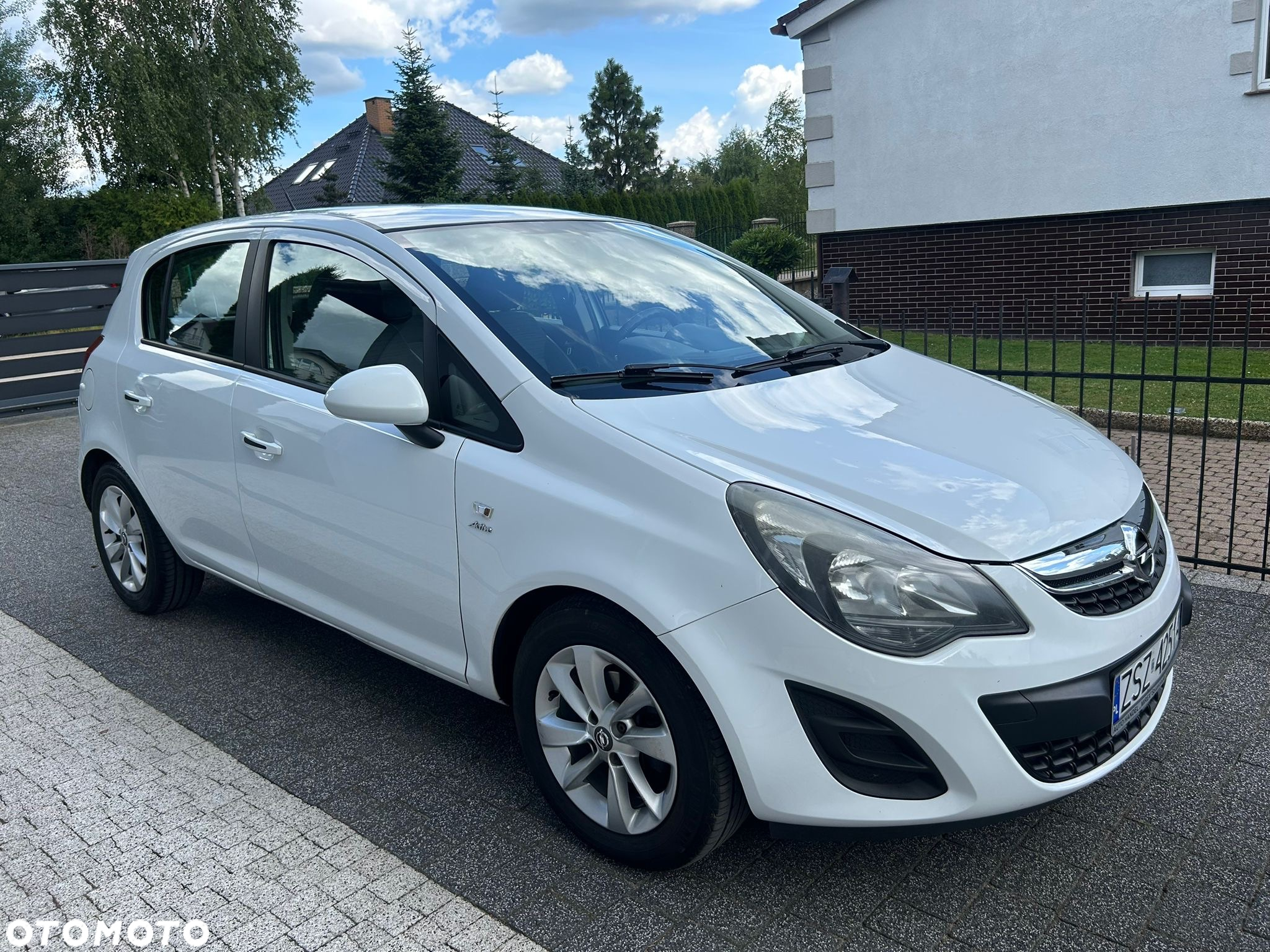 Opel Corsa 1.2 16V Edition / Active - 19