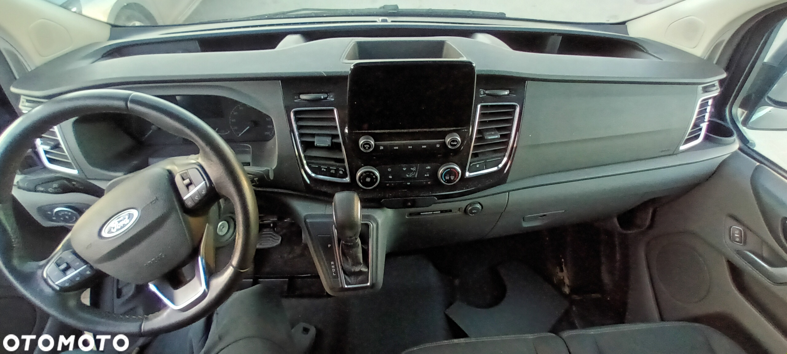 Ford TRANSIT CUSTOM - 19