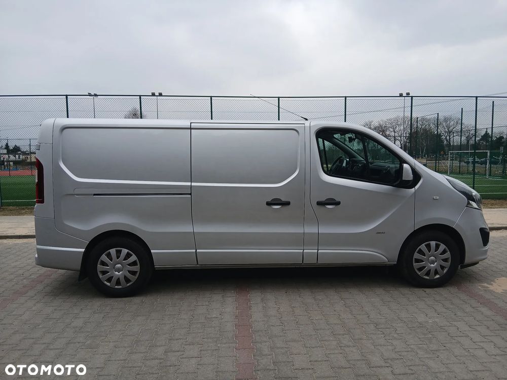 Opel Vivaro - 10