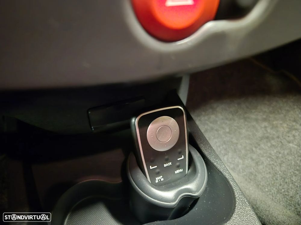 Renault Clio 1.2 16V Dynamique S - 15