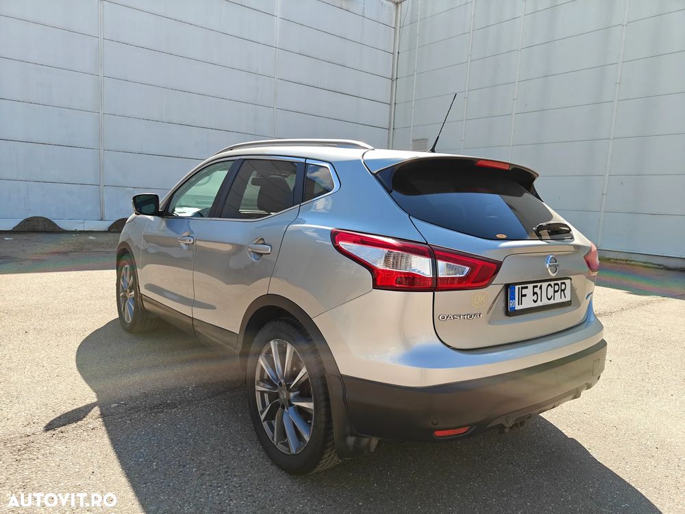 Nissan Qashqai 1.6 DCI Xtronic TEKNA+ - 3