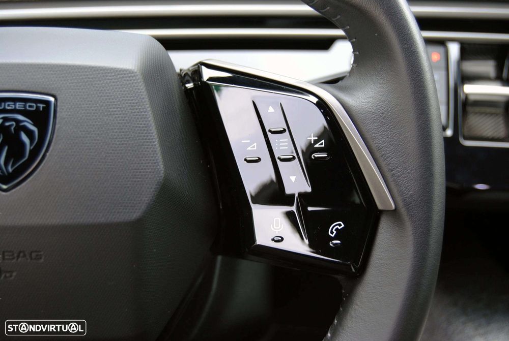 Peugeot 5008 1.2 Hybrid Allure e-DCS6 - 32