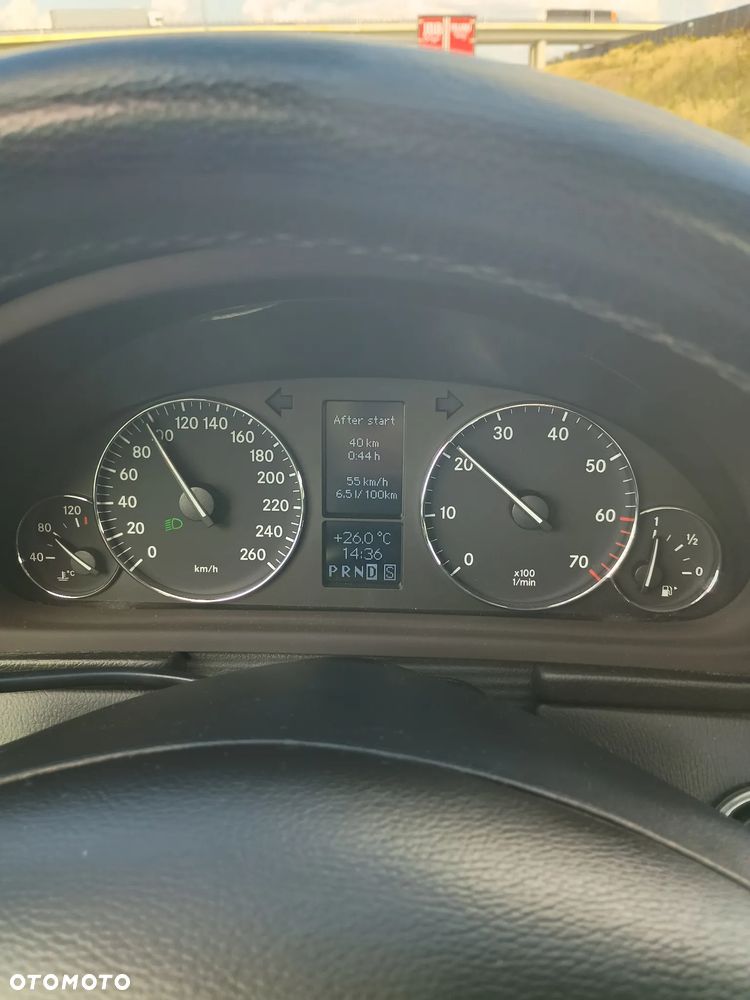 Mercedes-Benz Klasa C 180 Kompressor Automatik Elegance - 36