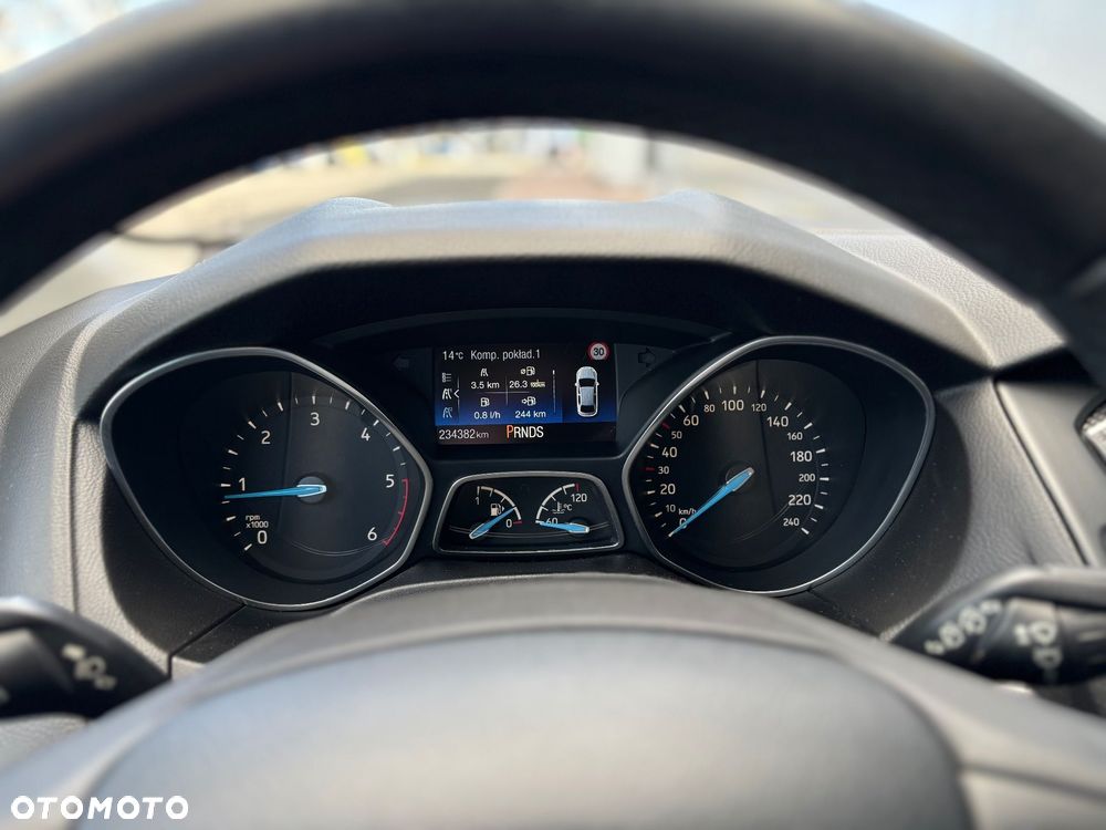 Ford Focus 2.0 TDCi DPF Start-Stopp-System Titanium - 19