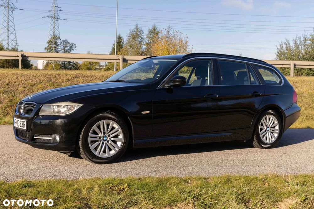BMW 3 Series 2012 photo 3