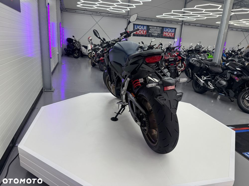 Honda CB - 27