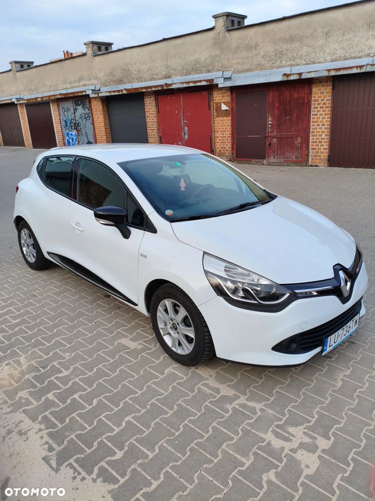 Renault Clio - 2