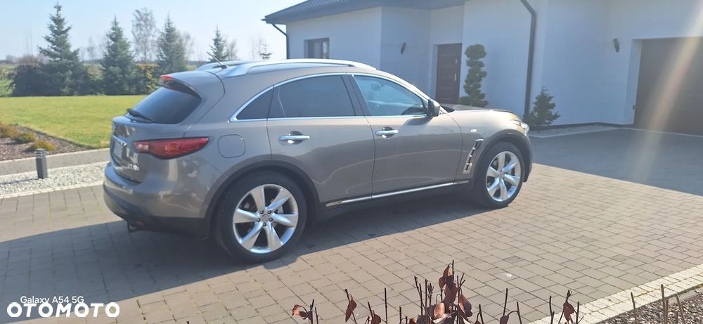 Infiniti FX FX30d S - 8
