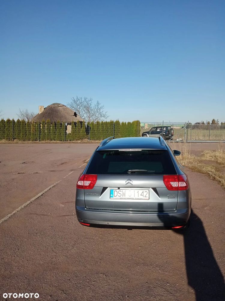 Citroën C5 HDi 135 Exclusive - 4