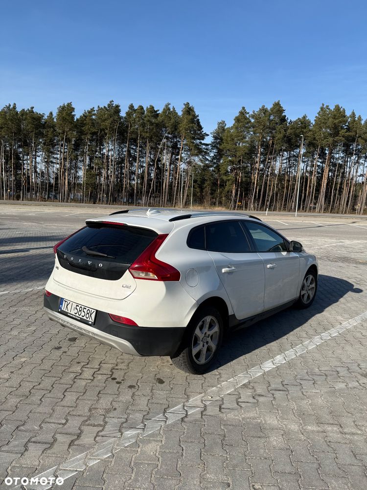 Volvo V40 Cross Country - 3