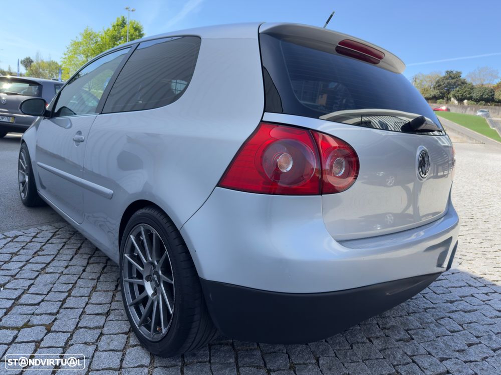 VW Golf 1.9 TDi 6V Confortline - 4
