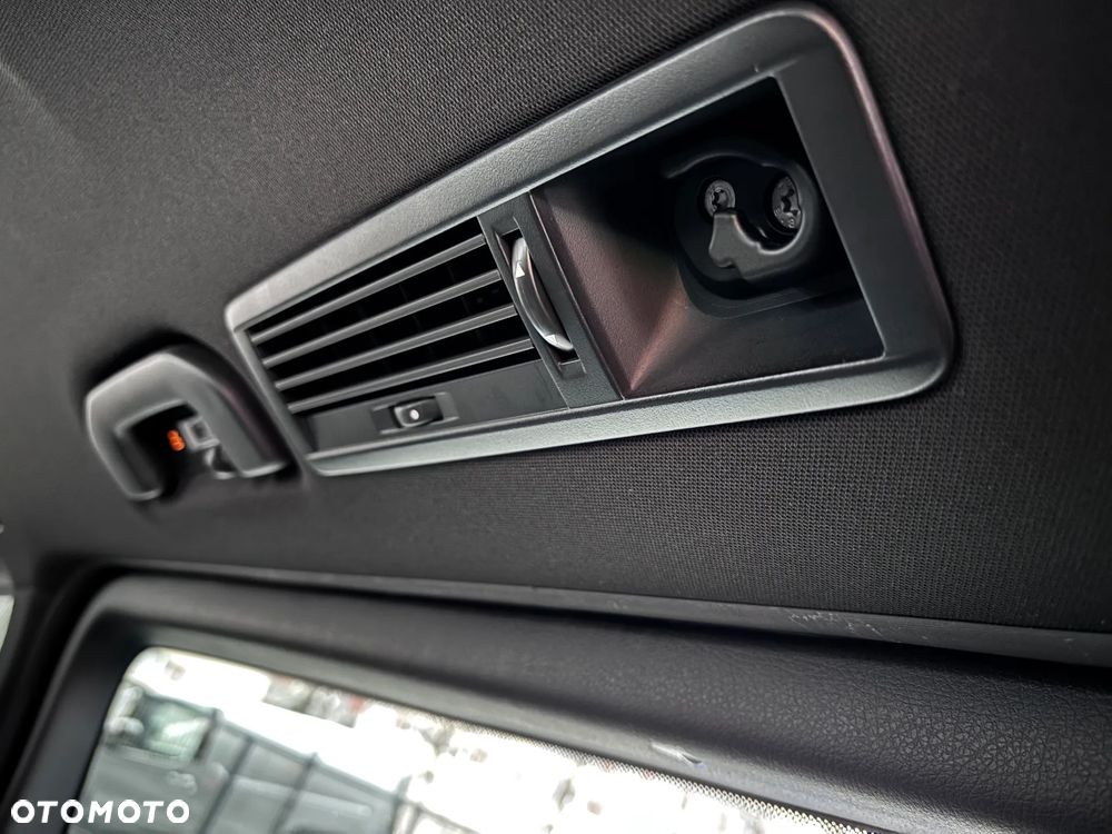 Mercedes-Benz Klasa V 250 d 4-Matic Exclusive 7G-Tronic - 35