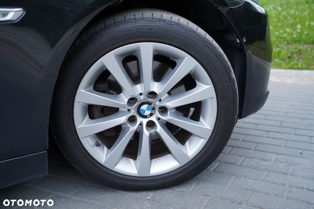 BMW Seria 5 520d Touring Sport Line - 14