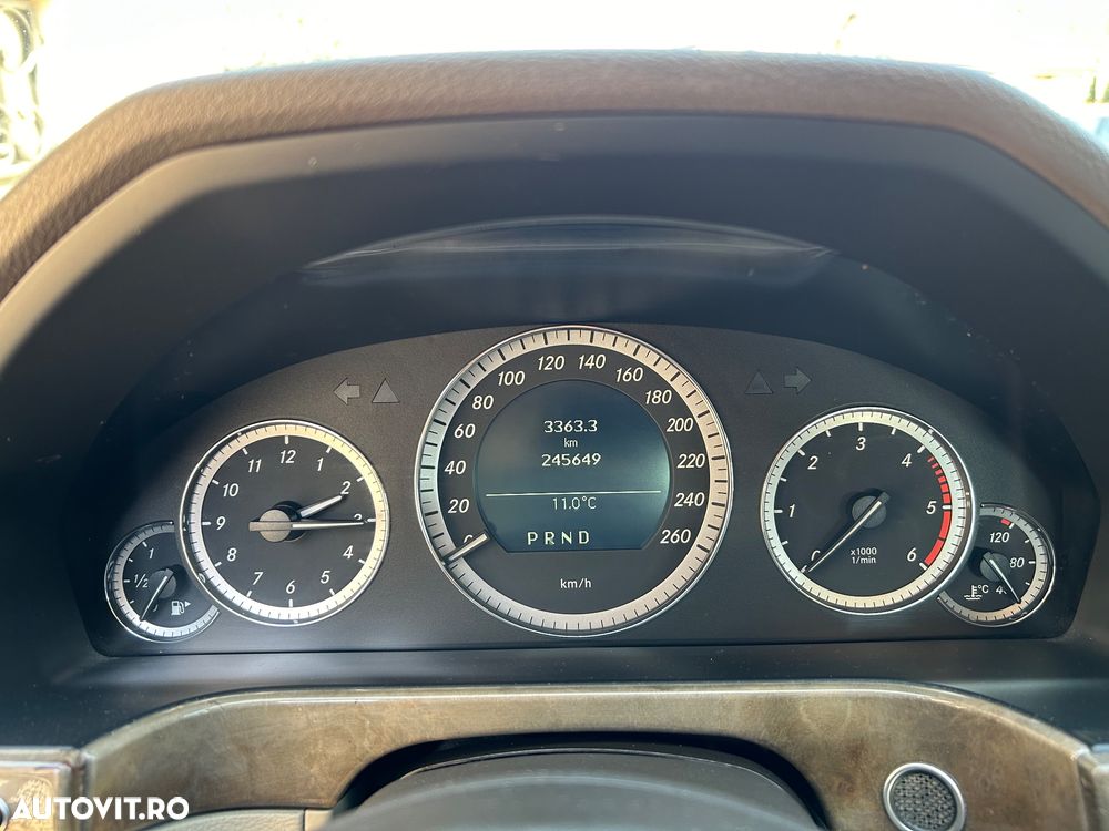 Mercedes-Benz E - 11