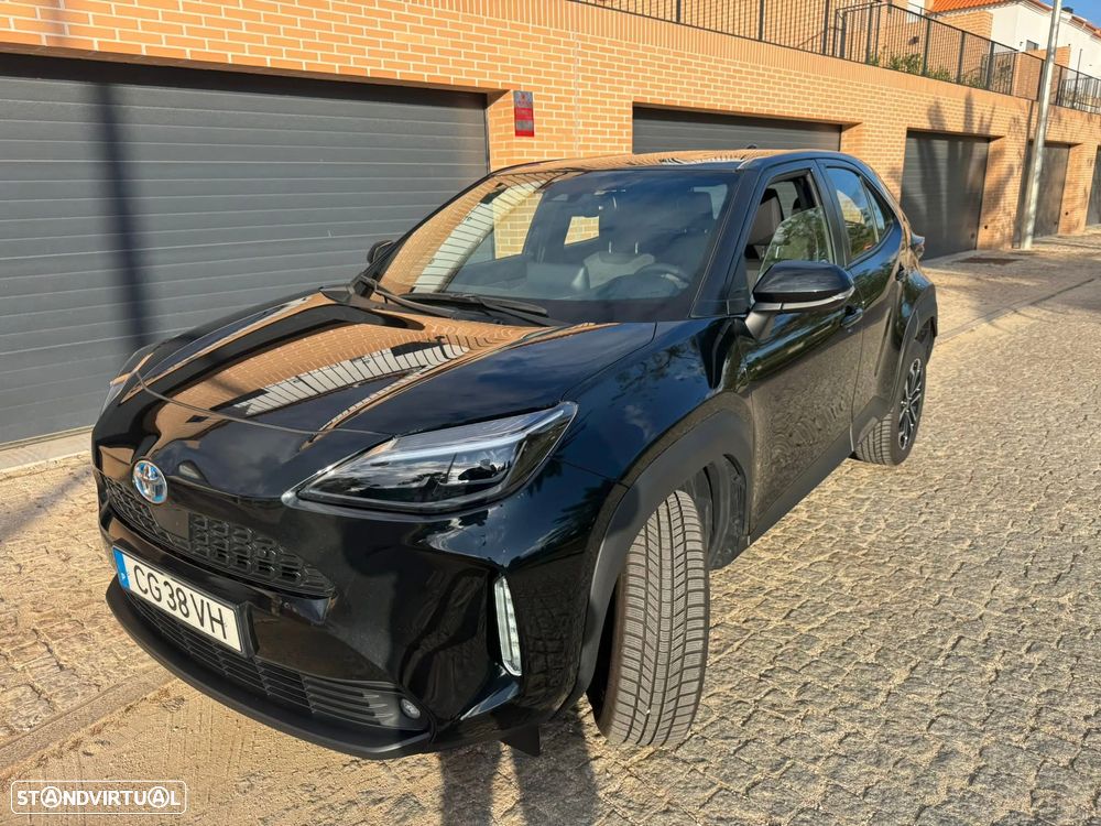 Toyota Yaris Cross 1.5 HDF Premiere Edition - 1