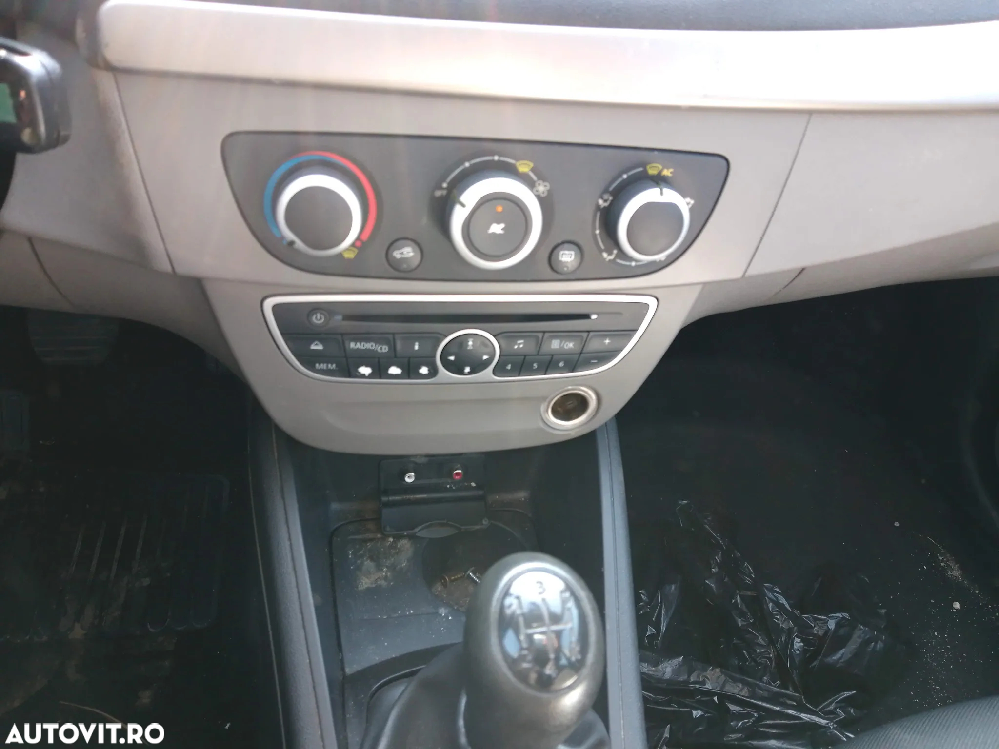 Renault Fluence 1.5dCi Dynamique - 7