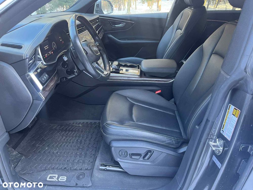 Audi Q8 - 11