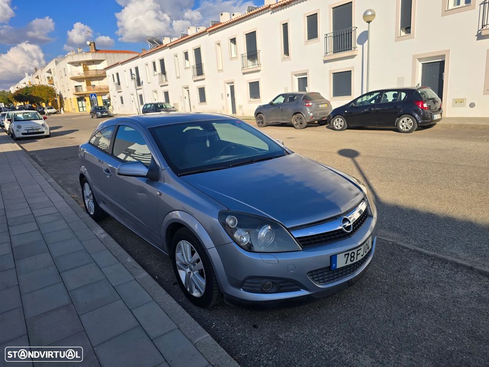 Opel Astra GTC 1.3 CDTi - 2