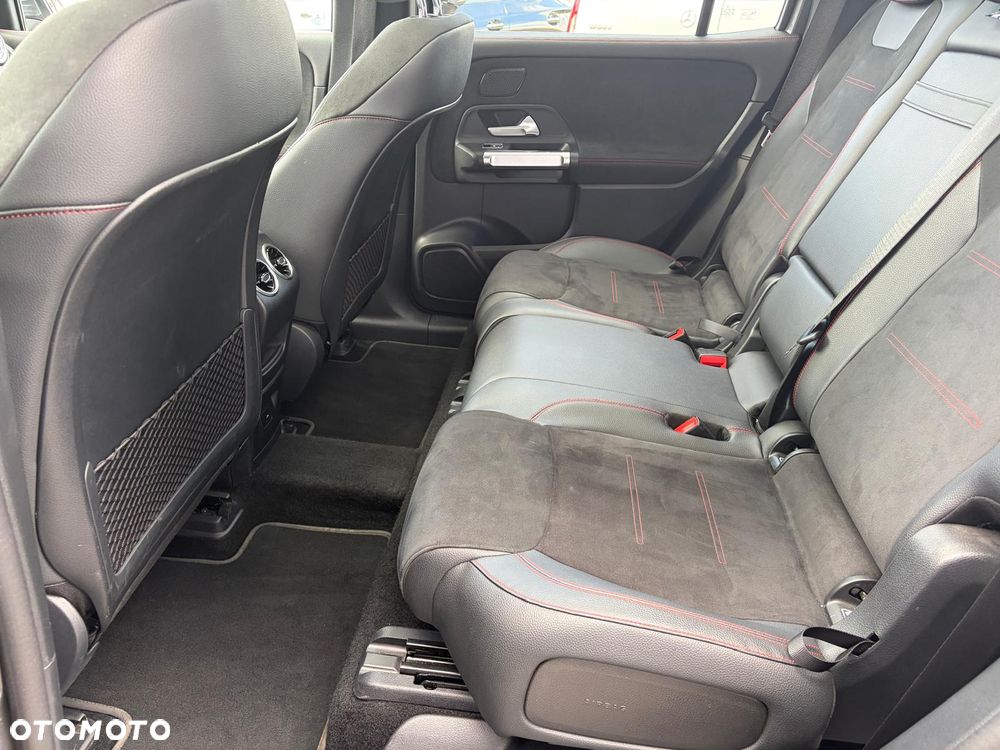 Mercedes-Benz EQB 350 66.5kWh 4-Matic AMG - 18