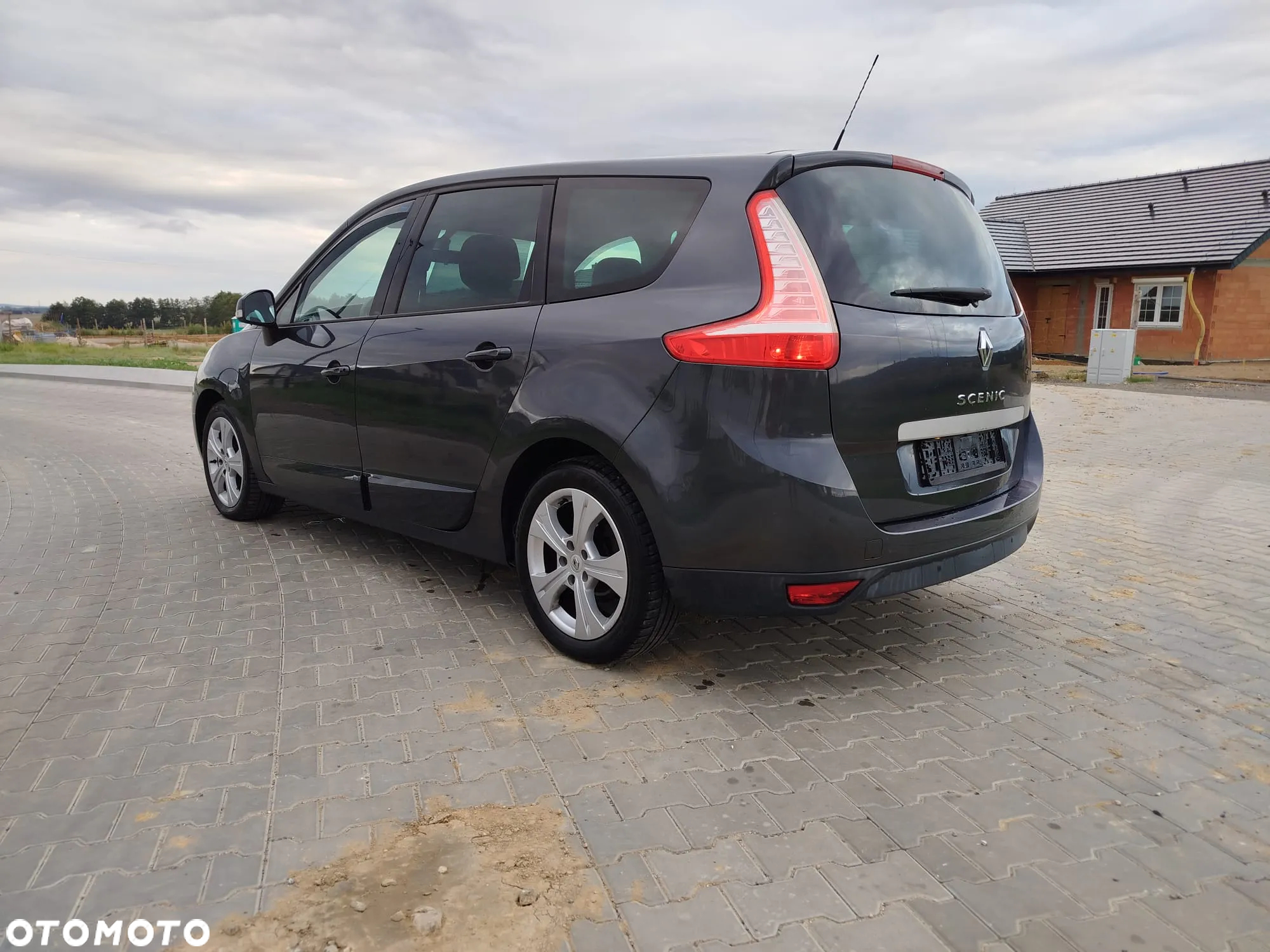 Renault Grand Scenic 1.6 16V 110 Dynamique - 7