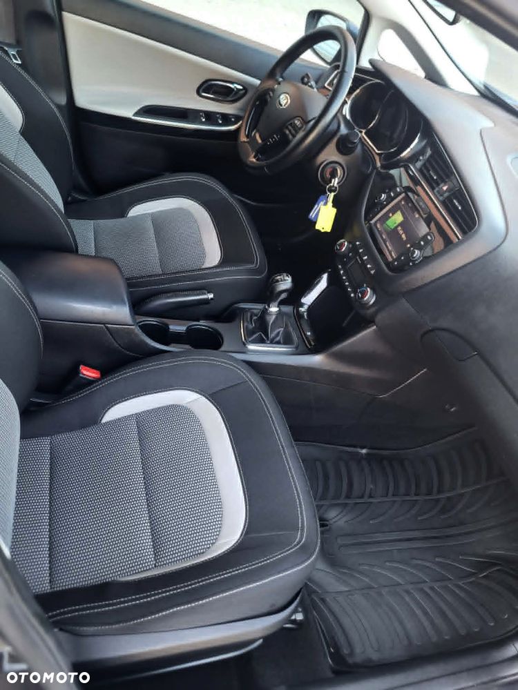 Kia Ceed 1.4 CVVT ISG Dream-Team Edition - 7