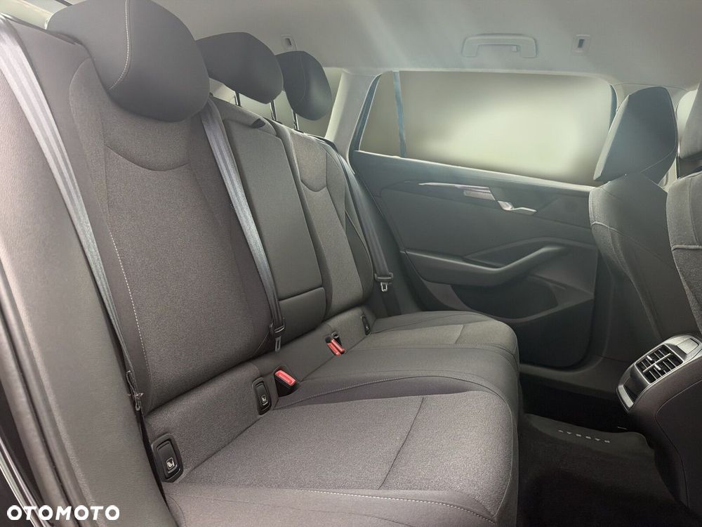 Volkswagen Passat Variant - 12