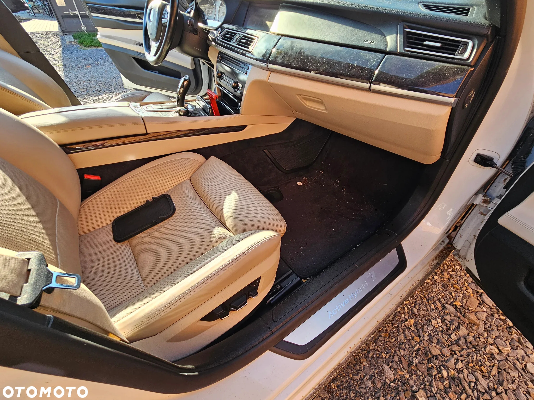 BMW Seria 7 750Li - 31