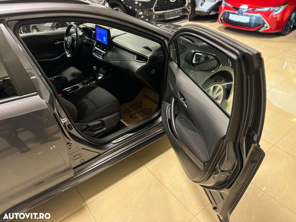 Toyota Corolla 1.8 Comfort - 24