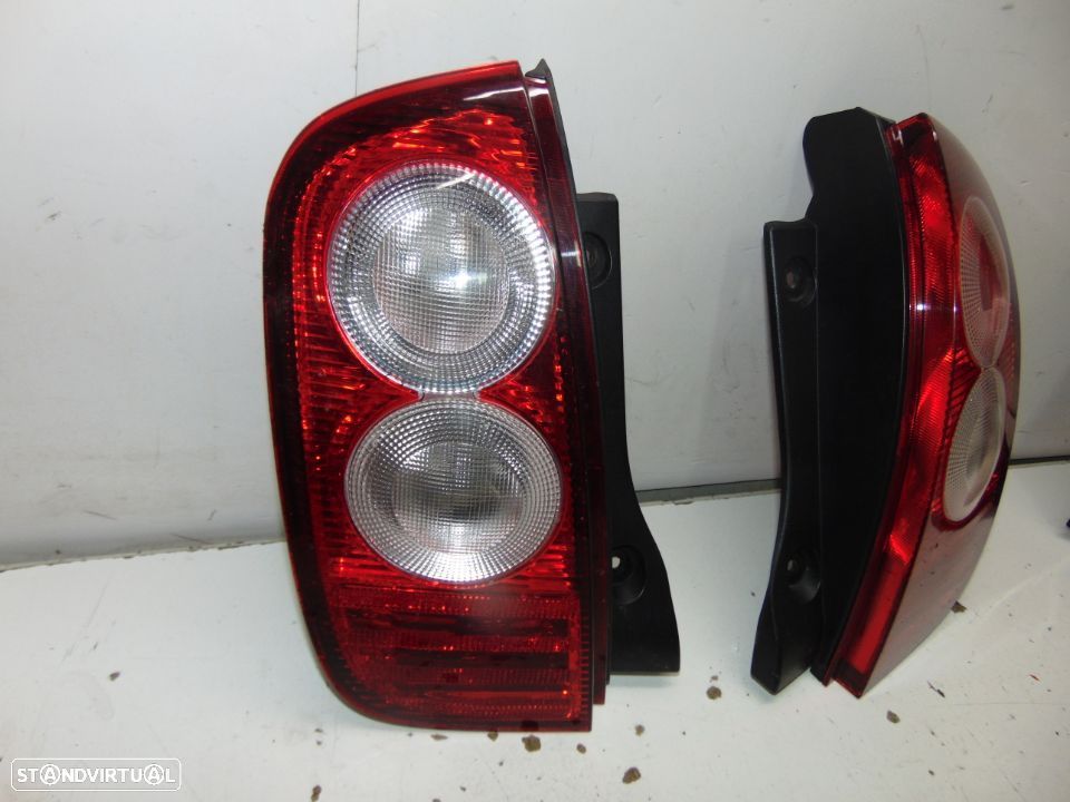 Nissan micra modelo 2007 farolins traseiros/ Hyundai Matrix farolim esquerdo - 2