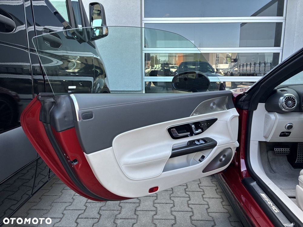 Mercedes-Benz SL AMG 63 4-Matic+ - 12