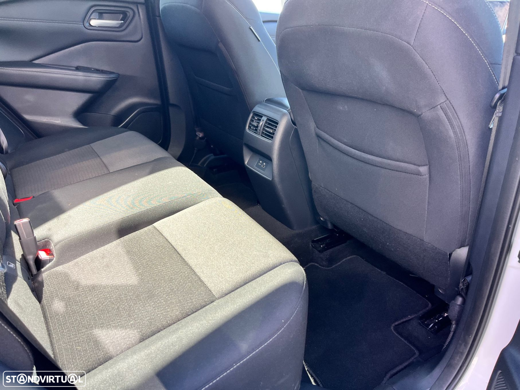 Nissan Qashqai 1.3 DIG-T N-Connecta LED Xtronic - 11