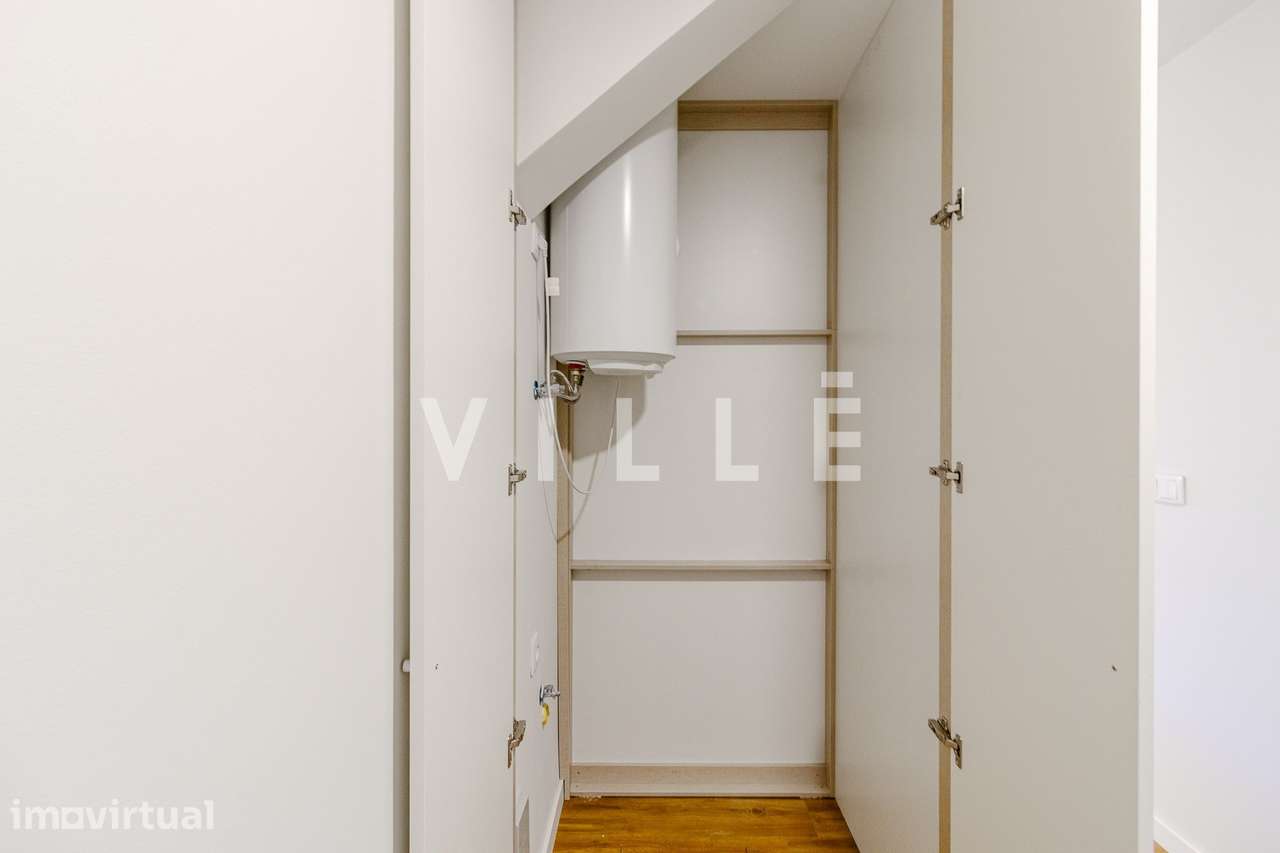 Escritório convertido em apartamento T0 no centro de Aveiro - Grande imagem: 4/25
