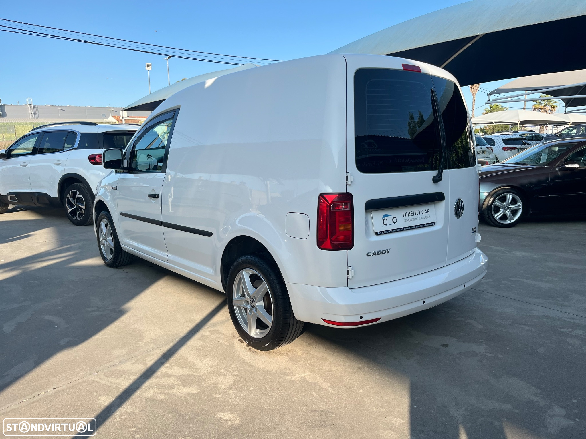 VW Caddy Van 2.0 TDi 150cv Confirtline - 14