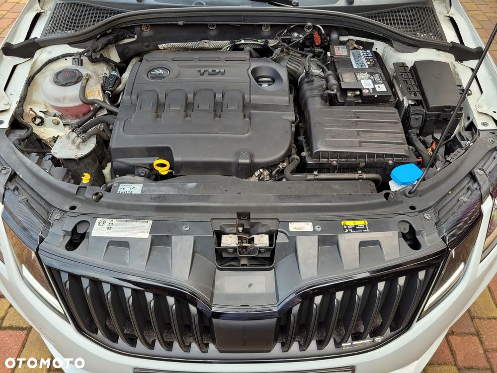 Skoda Octavia Combi 2.0 TDI DSG RS - 39