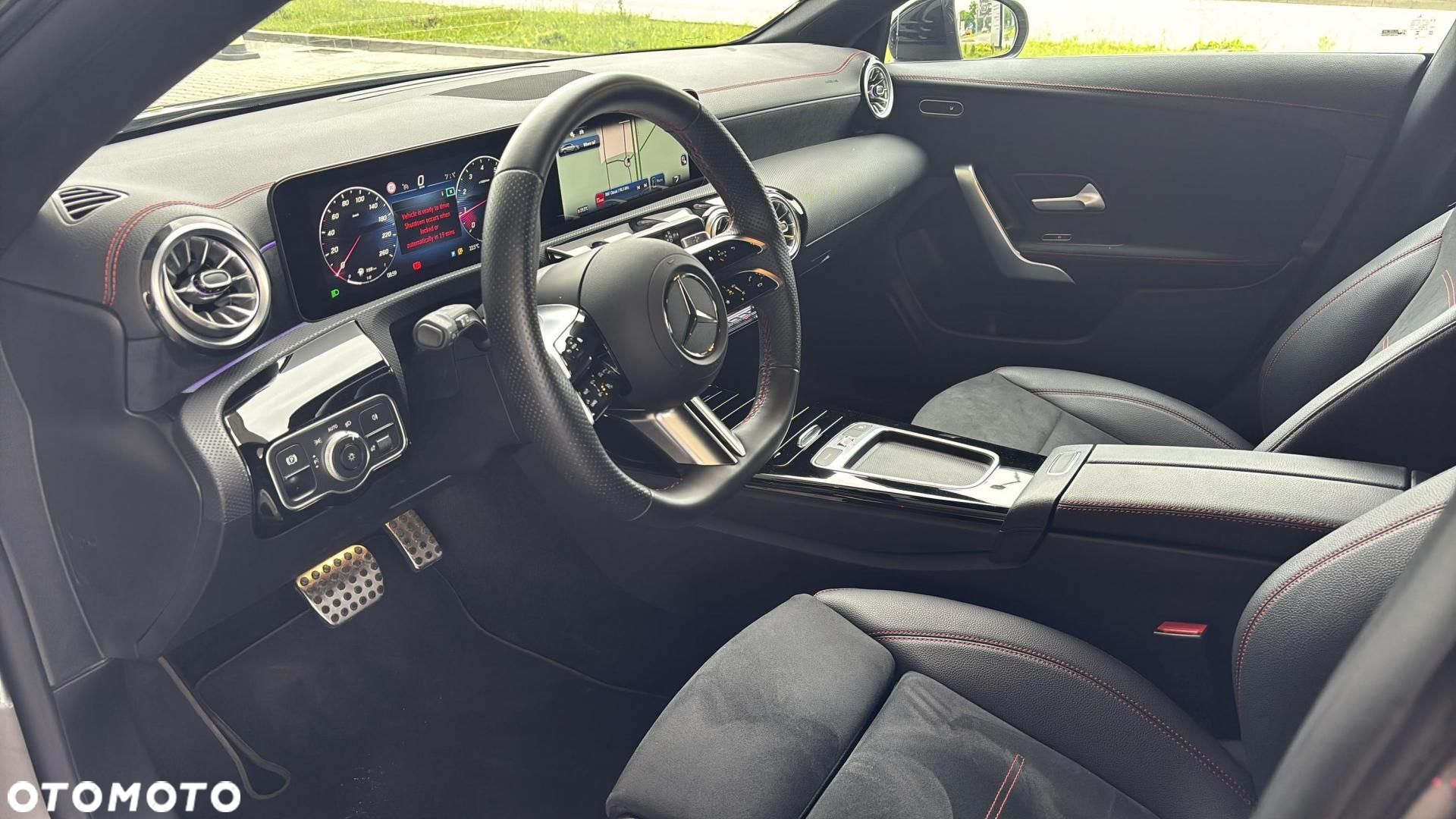 Mercedes-Benz CLA - 10