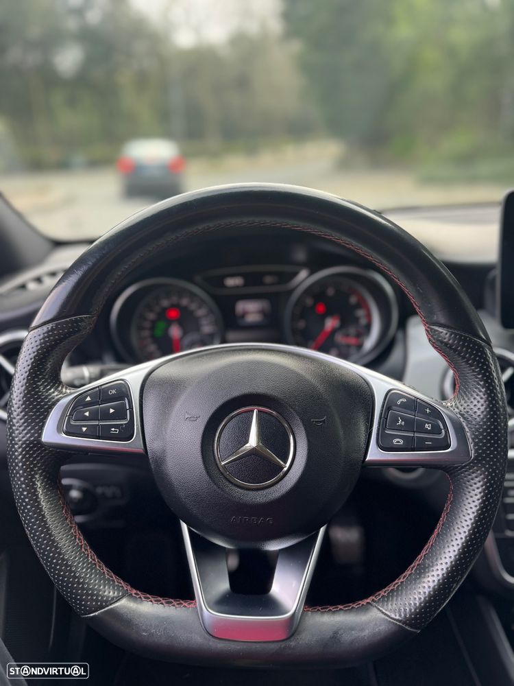 Mercedes-Benz CLA 180 d Shooting Brake AMG Line - 12